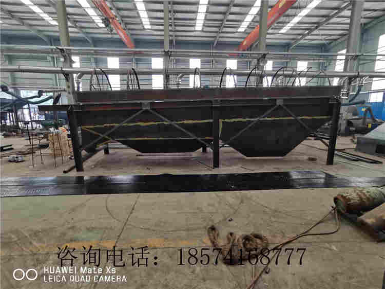 有機(jī)肥篩分機(jī)的制造現(xiàn)場(chǎng)