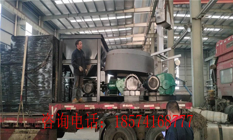 顆粒生產(chǎn)線裝車現(xiàn)場(chǎng)