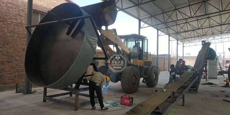 巴彥淖爾年產(chǎn)1萬噸有機肥生產(chǎn)線安裝現(xiàn)場