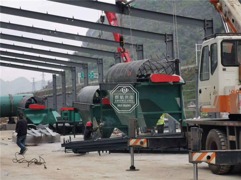 巴彥淖爾年產(chǎn)1萬噸有機肥生產(chǎn)線安裝現(xiàn)場