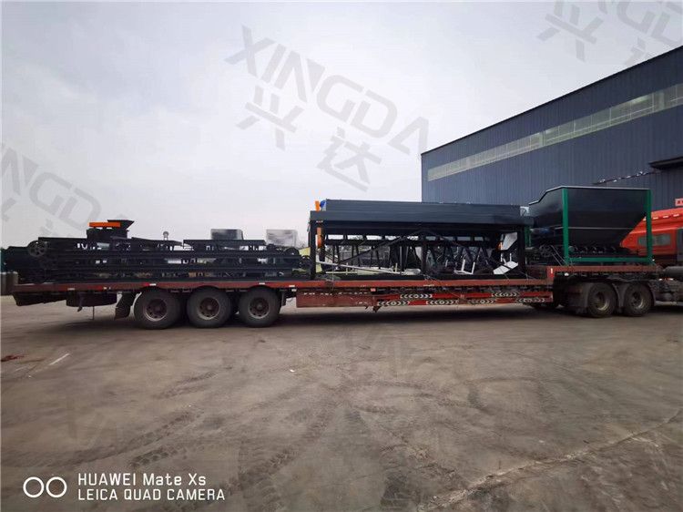 山東客戶粉劑有機(jī)肥生產(chǎn)線發(fā)貨現(xiàn)場