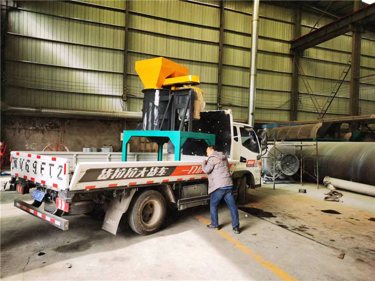 60立式粉碎機(jī)處理發(fā)酵后糞便適合多大量我們看一下