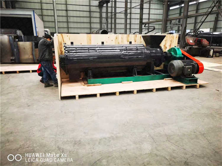 養(yǎng)殖場制作雞糞有機(jī)肥加工設(shè)備 攪齒造粒機(jī) 炭黑石墨氮肥鉀肥制粒機(jī) 復(fù)合肥設(shè)備