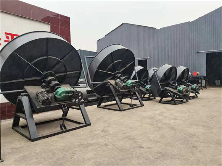 畜禽糞便有機肥圓盤造粒機 牛羊糞發(fā)酵制肥機 生產(chǎn)線有機肥設備