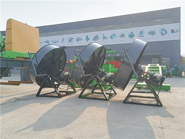 畜禽糞便有機肥圓盤造粒機 牛羊糞發(fā)酵制肥機 生產(chǎn)線有機肥設備