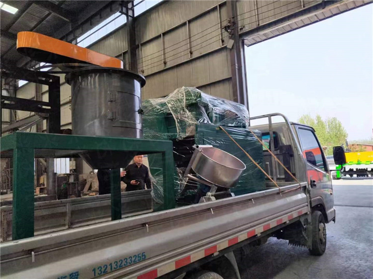 ʽC60̖͑̎Ob܇l(f)؛