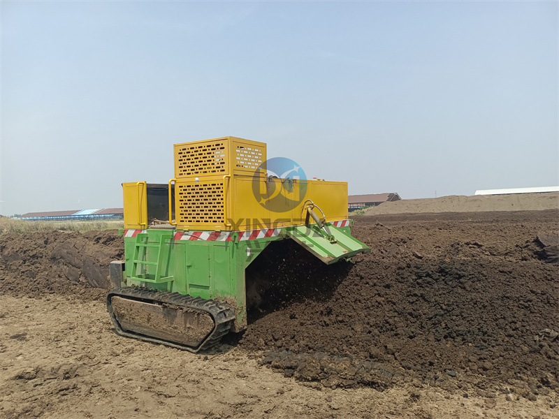 履帶翻拋機(jī)翻拋使用現(xiàn)場(chǎng)