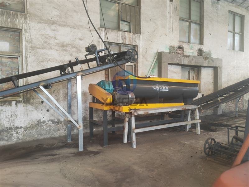 年產(chǎn)3萬噸有機(jī)肥設(shè)備安裝現(xiàn)場