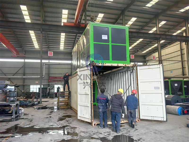 年產(chǎn)1萬噸有機肥生產(chǎn)線裝車現(xiàn)場