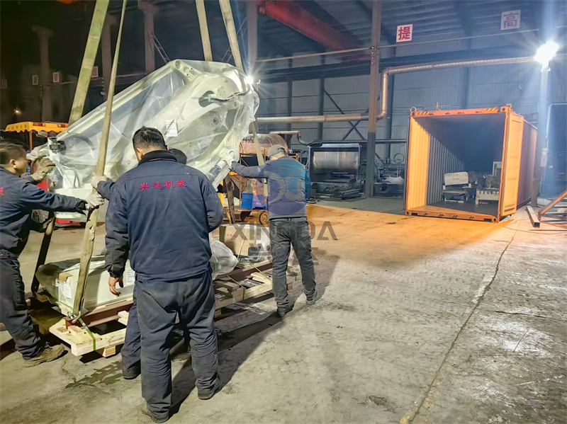 年產(chǎn)3萬噸有機肥生產(chǎn)線裝箱現(xiàn)場