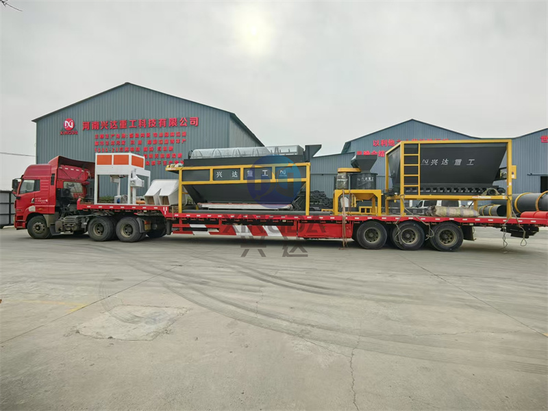 年產(chǎn)2萬噸粉劑有機(jī)肥生產(chǎn)線發(fā)貨現(xiàn)場