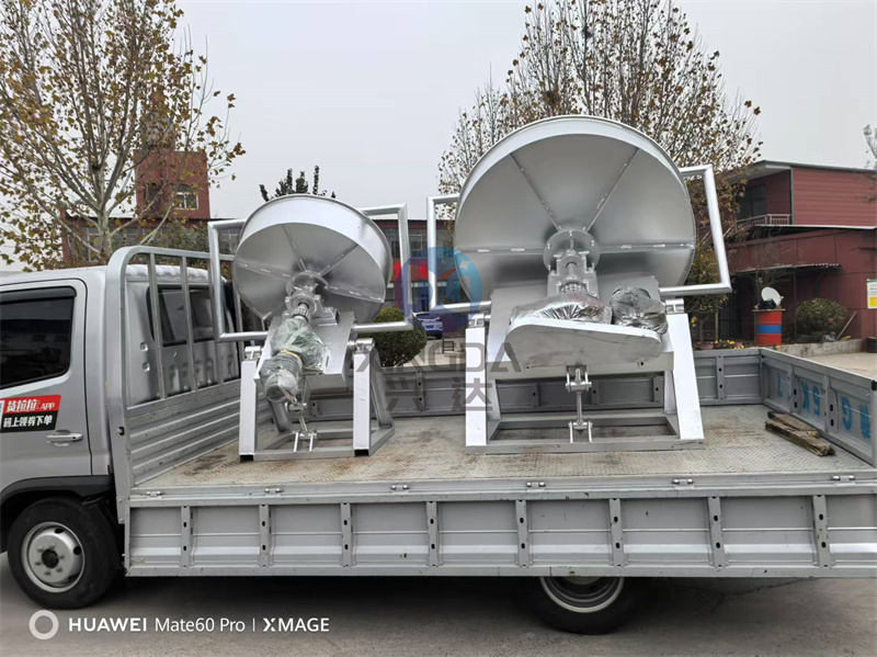 1.5米的實驗圓盤造粒設備發(fā)貨現(xiàn)場