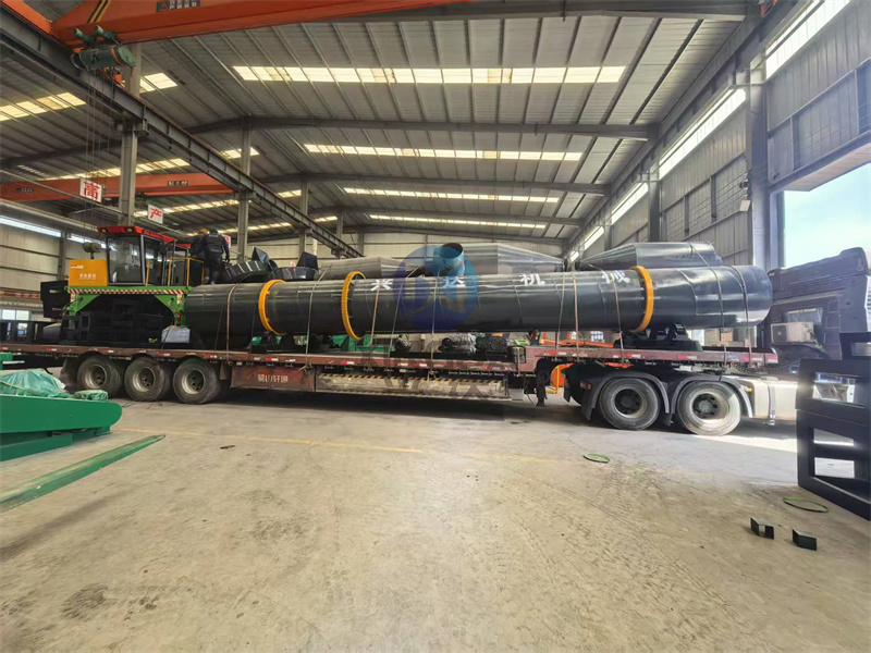 年產(chǎn)2萬噸顆粒有機肥生產(chǎn)線發(fā)貨現(xiàn)場