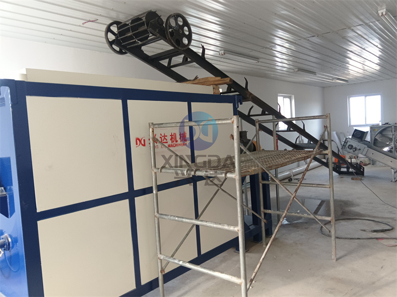 3立方的有機肥發(fā)酵設備臥式發(fā)酵罐安裝現(xiàn)場