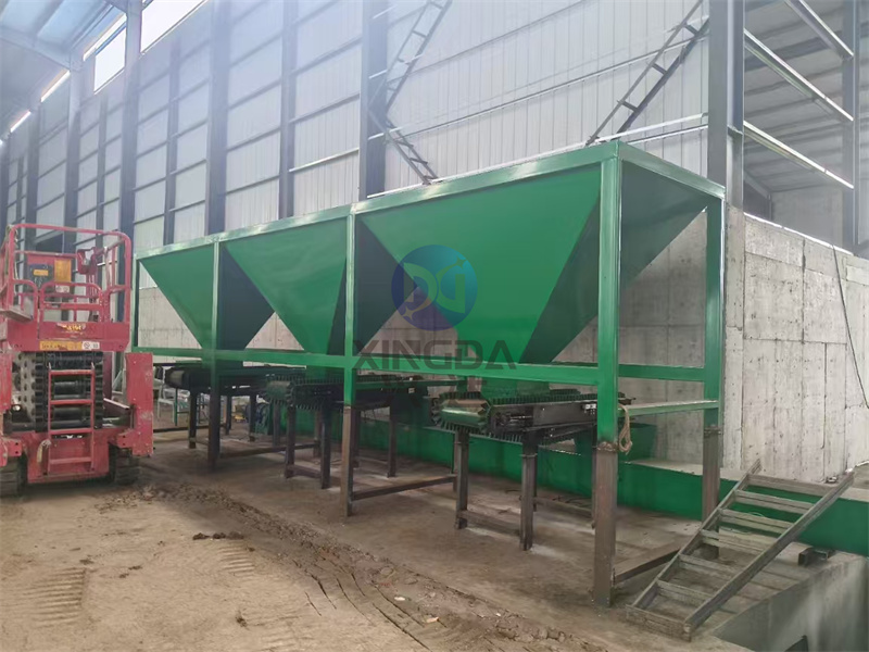 年產(chǎn)5萬噸有機(jī)肥生產(chǎn)線安裝現(xiàn)場