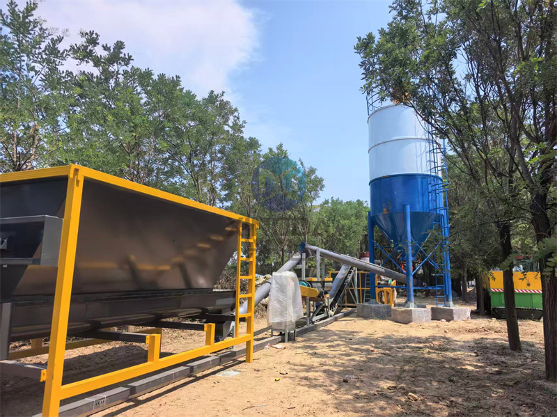 3立方有機(jī)肥臥式發(fā)酵罐安裝現(xiàn)場