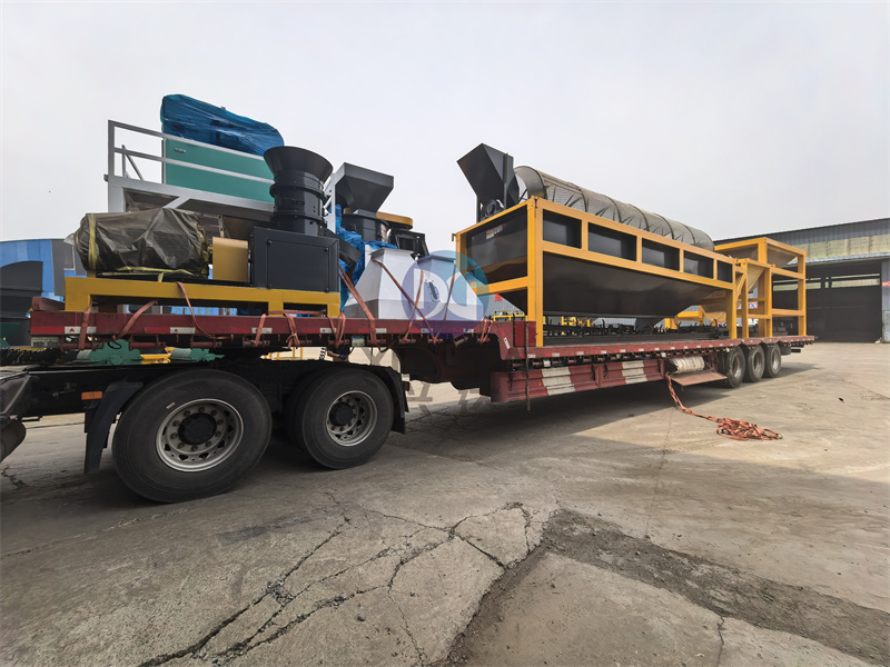 年產(chǎn)2萬噸粉劑有機肥生產(chǎn)線發(fā)貨現(xiàn)場