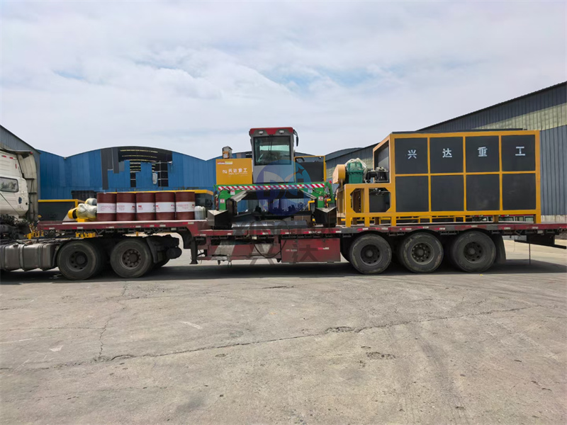 10立方有機肥發(fā)酵罐發(fā)貨現(xiàn)場