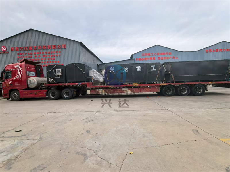 年產(chǎn)2萬(wàn)噸有機(jī)肥生產(chǎn)線設(shè)備發(fā)貨現(xiàn)場(chǎng)