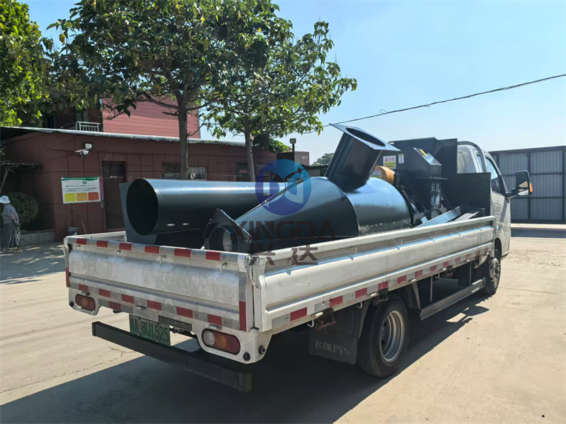 尿素粉碎機(jī)發(fā)貨現(xiàn)場